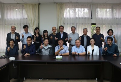 南京大學賀曉星教授等一行人蒞校參訪圖片